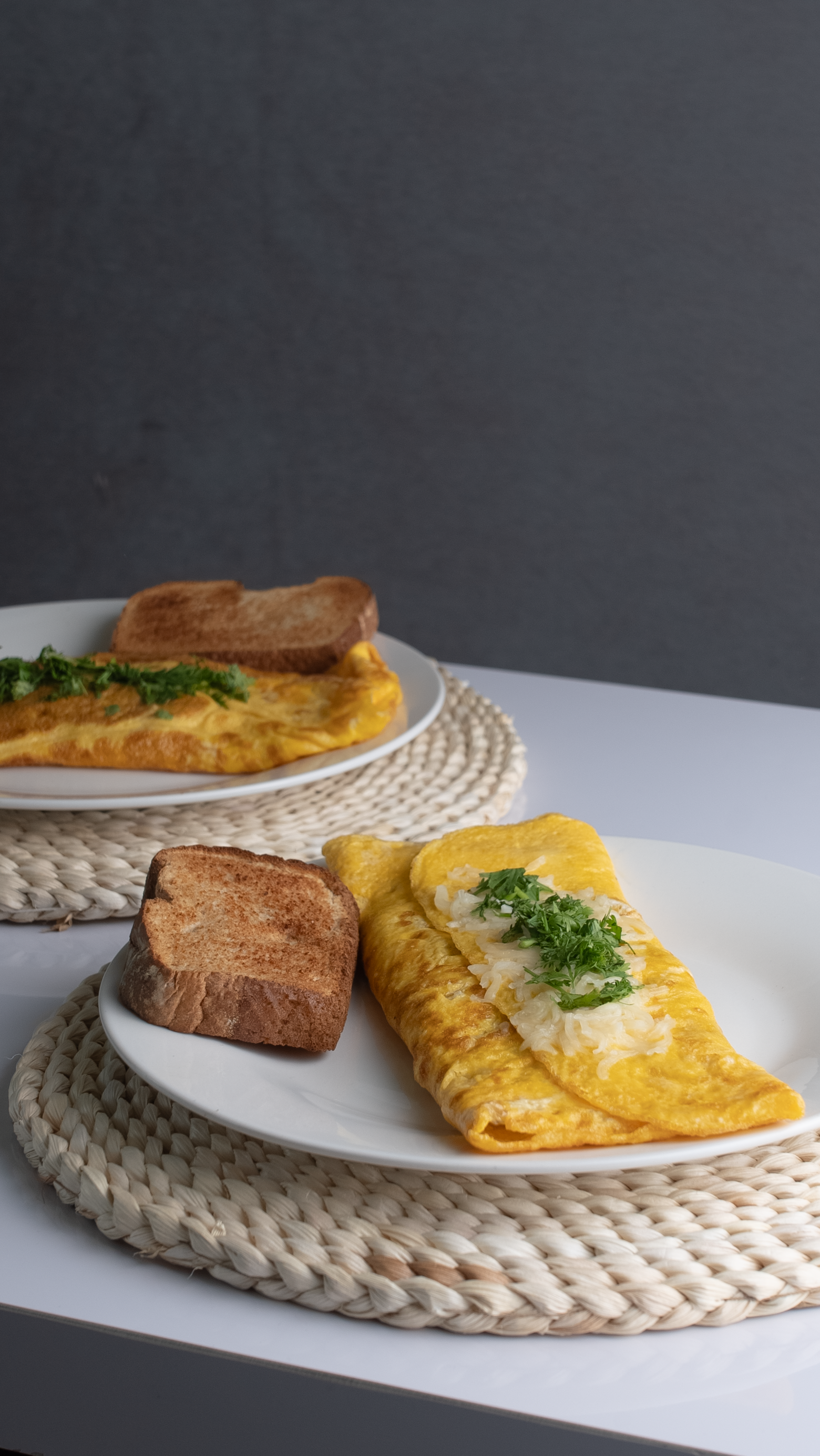Omelette premium con champiñones y hierbas frescas